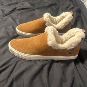 Timberland women slip on rust suede